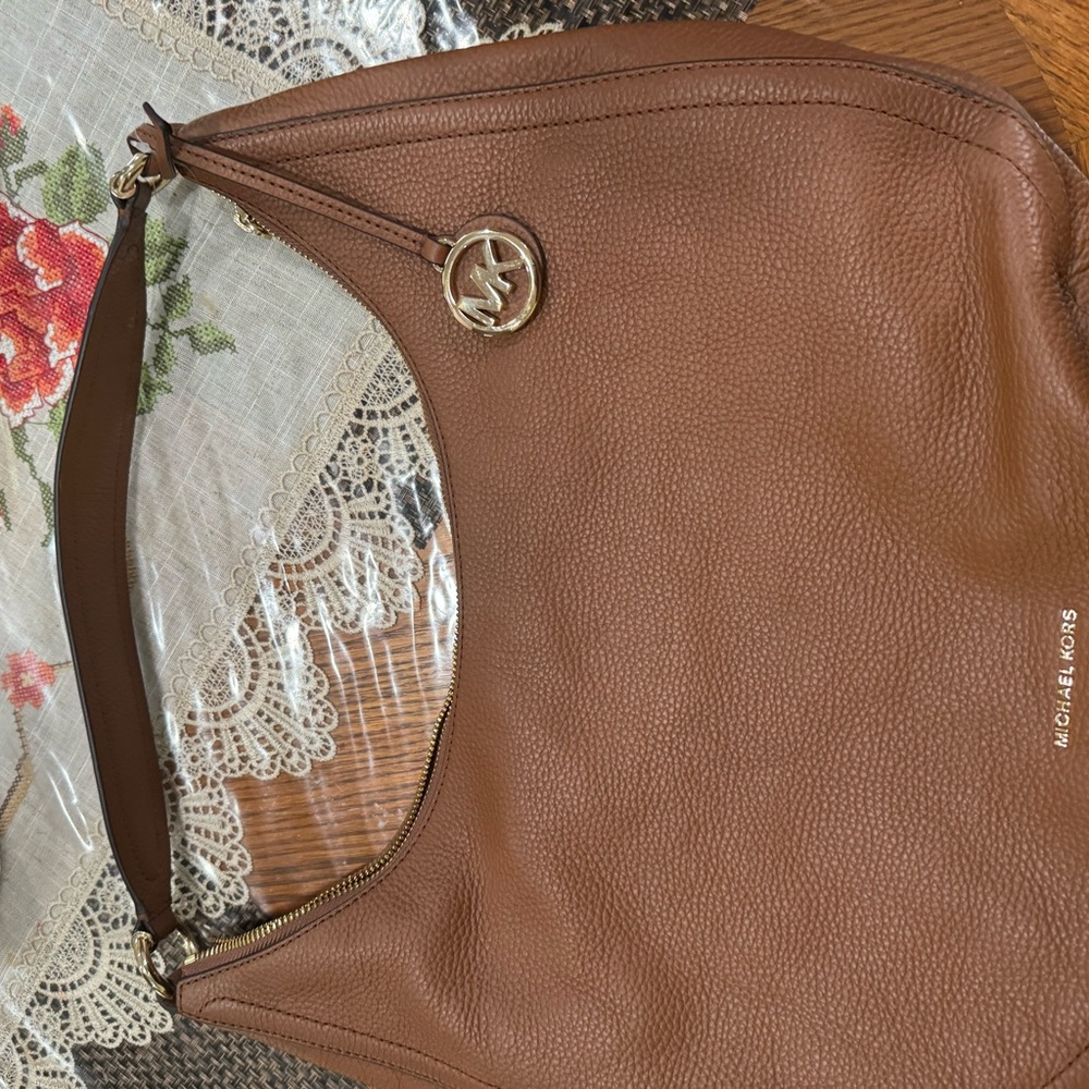 Michael Kors hobo bag